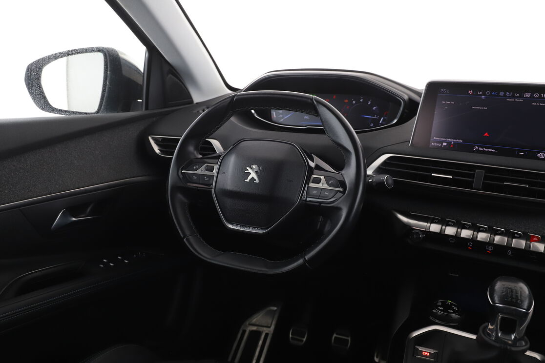 Peugeot 5008 1.2 PureTech Crossway — photo 13