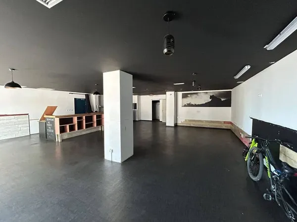 Parking/Garage/Box 298 m²