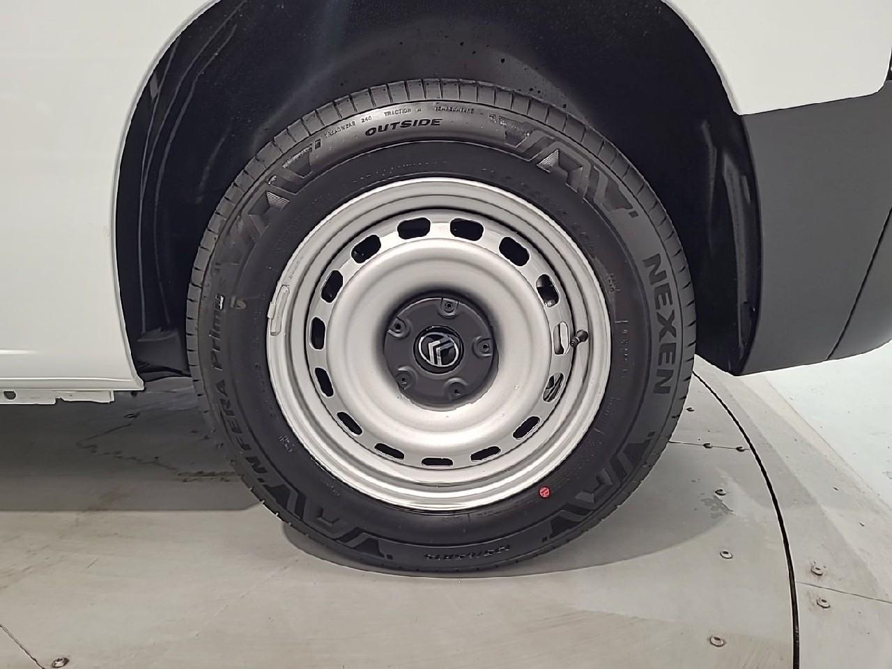 Citroën Berlingo van m diesel 100 ch manuelle — photo 16