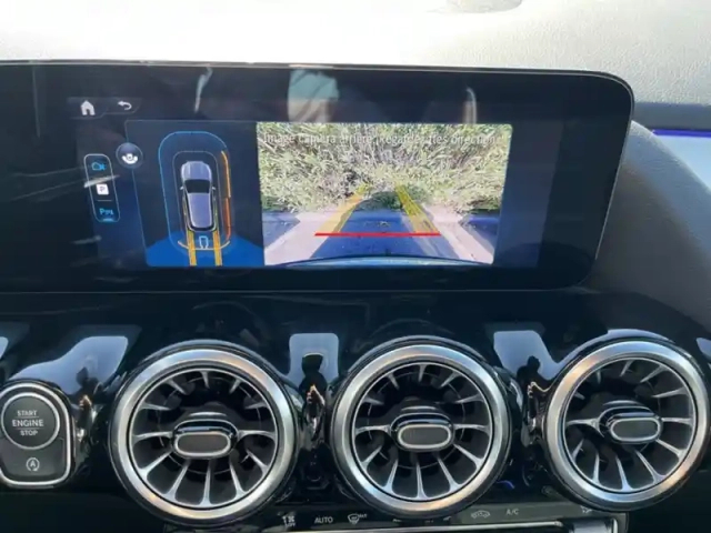 Mercedes Gla 180 d amg exclusive design — photo 19