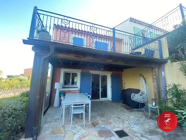 Maison de 4 pièces mitoyenne 1 coté