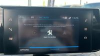 Peugeot 2008 1.2 PureTech 130ch S&S Style — photo 29