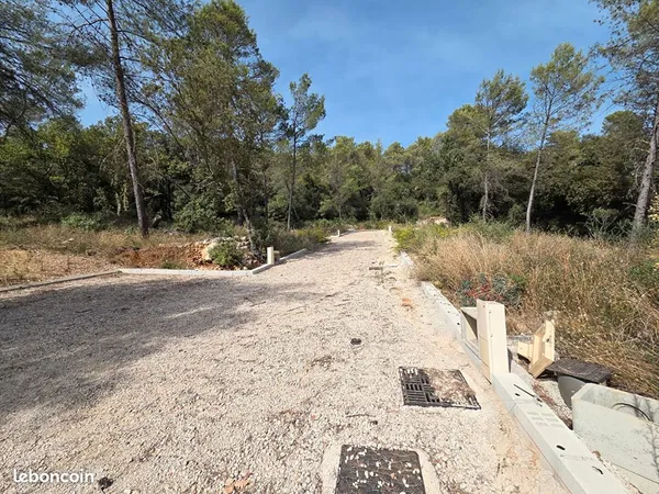 Terrain 806 m² CAMPS LA SOURCE