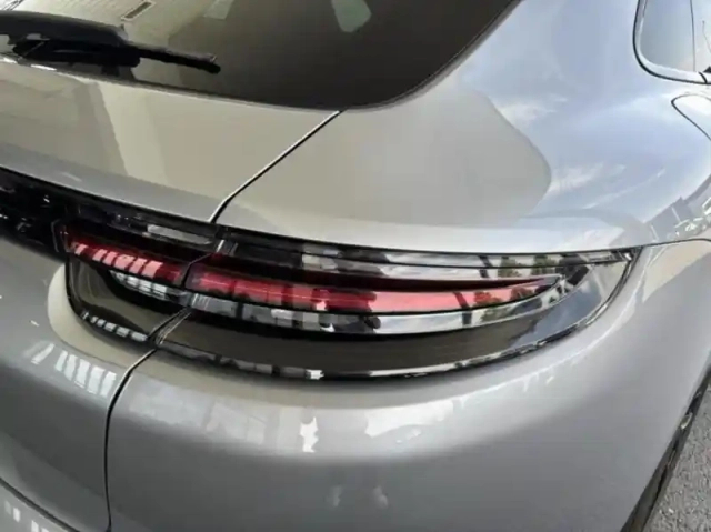 Porsche Panamera spt turismo 3.0 v6 462ch 4 e-hybrid euro6d-t 19cv — photo 6