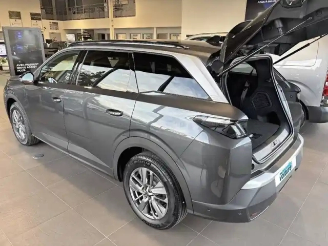 Peugeot 5008 hybrid 145 e-dcs6 — photo 30