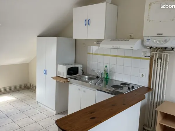 Appartement Location Vierzon 1p 18m² 225€