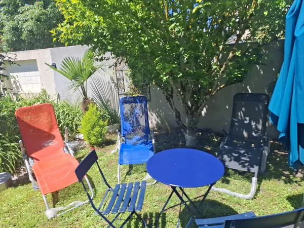 Maison de charme de 73 m² avec grand garage et véranda - À 5 min de Surgères !
