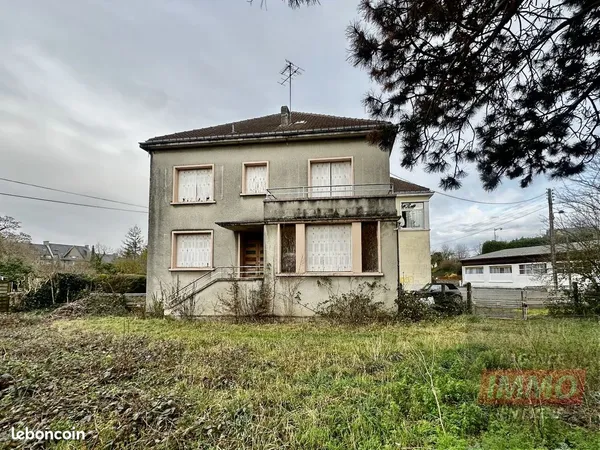 Maison 10 pièces 165 m²