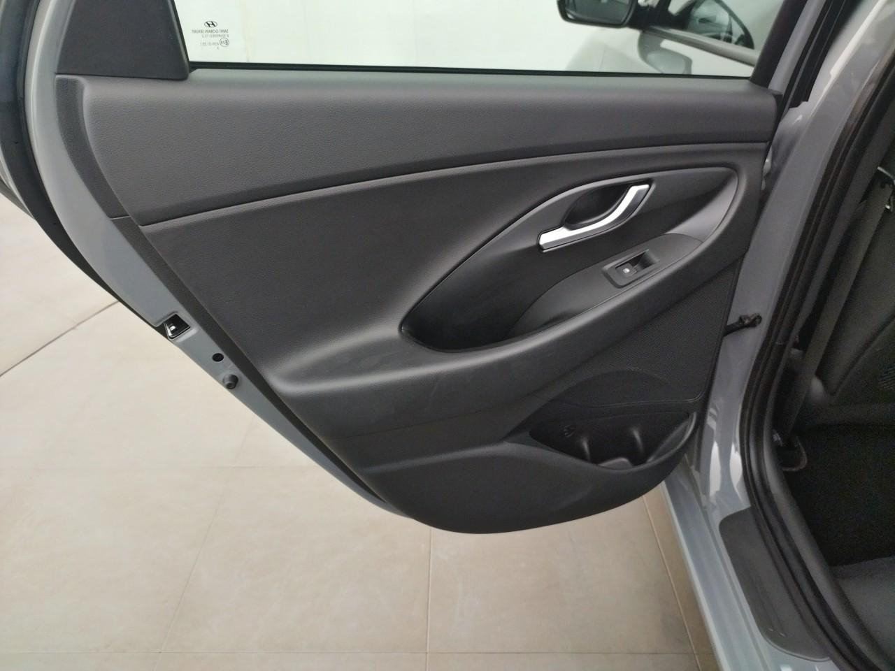 Hyundai I30 fastback 1.5 t-gdi 160 dct-7 hybrid 48v n line — photo 24