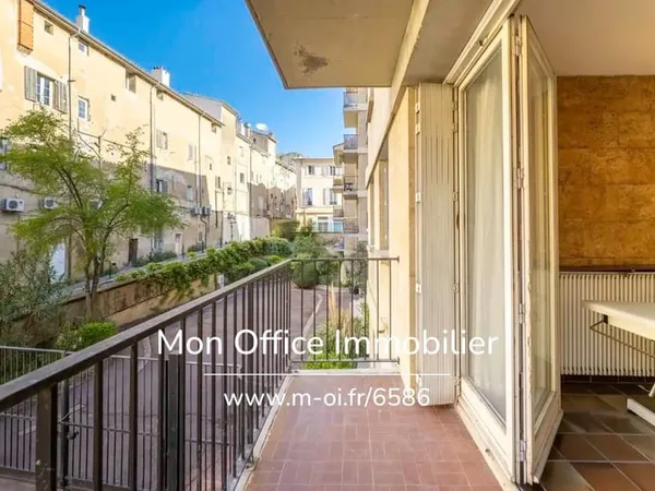 Référence : 6586-DVI - Aix Centre - Appartement T3 avec balcon, ascenseur et stationnement !