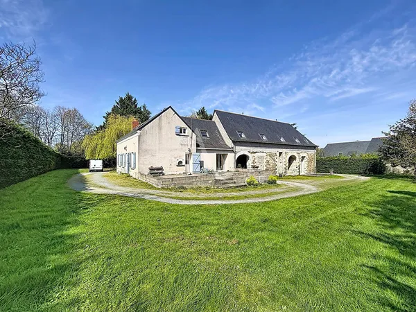 Ensemble immobilier - Verrières En Anjou 8 pièces - 228 m2