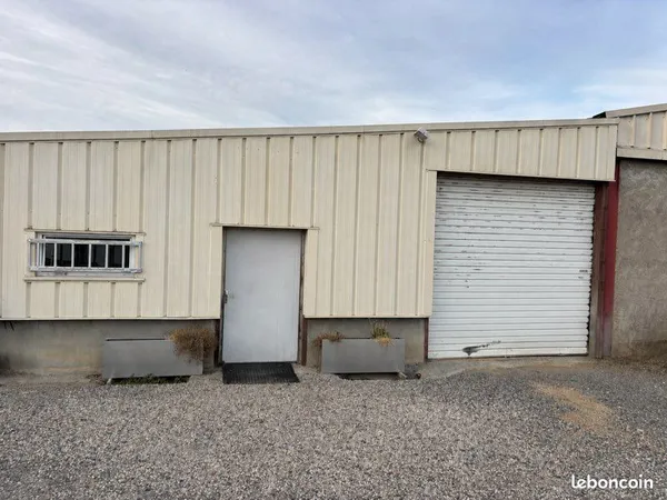 À louer - Local d'activité de 175 m² (Dardilly)