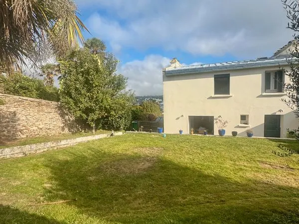 Saint-renan hyper-centre - 118 m² - 3 chambres - jardin clos
