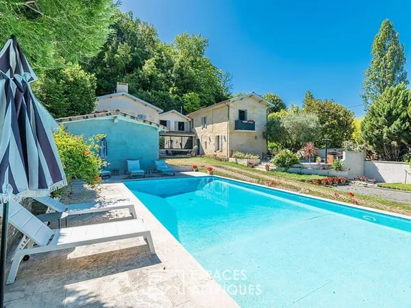 Maison 8 pièces 283 m²
