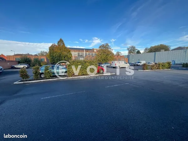 Local d'activité 307 m²
