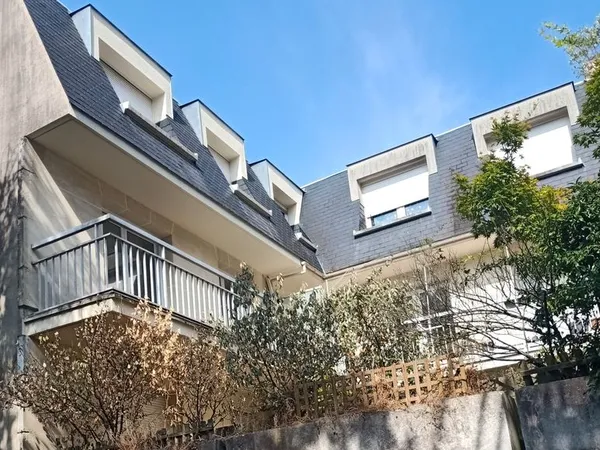 T2 de 30 M2 + Terrasse/balcon 7,5M2 Sud plein centre ORSAY