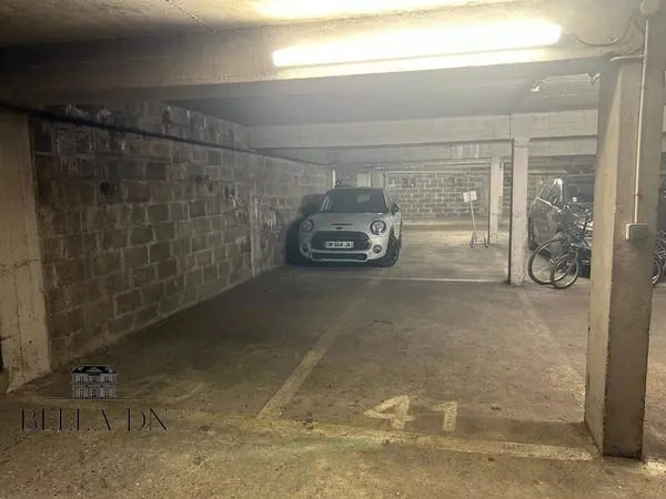 Parking 18 m²