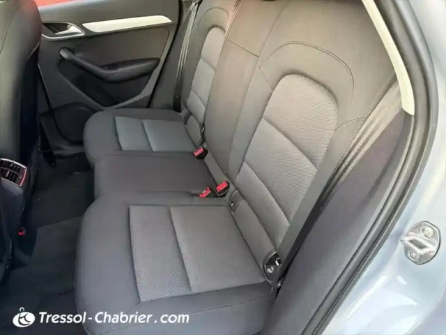 Audi Q3 2.0 tdi ultra 150 ch ambiente — photo 23
