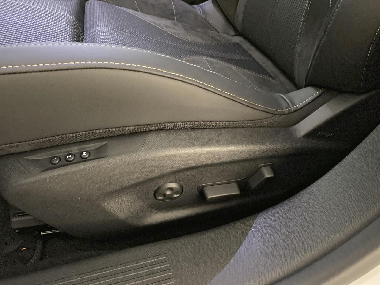 Ds Ds 4 bluehdi 130 eat8 etoile - alcantara — photo 13