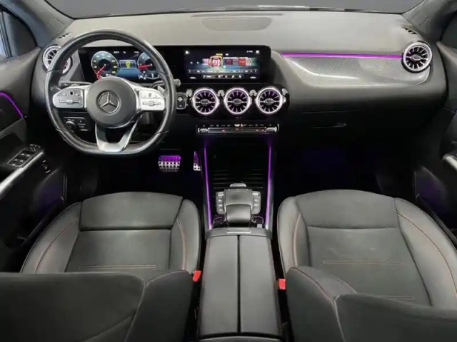 Mercedes Gla 200 d amg line — photo 11