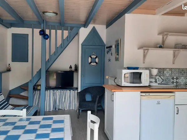 Étudiants : Location maison 2 chambres entièrement équipée et meublee à 8 mn de la fac iut école d'i