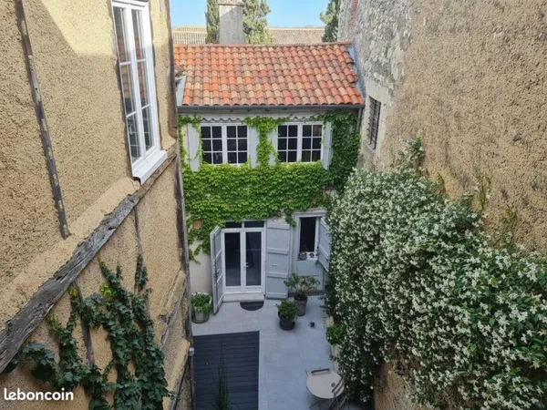 Immeuble 8 pièces 266 m²