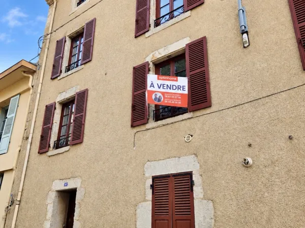 Exclusivité / Belle maison de ville / 63160 Billom