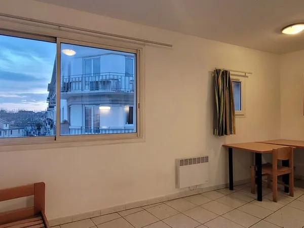 Studio 1 pièce 18 m²