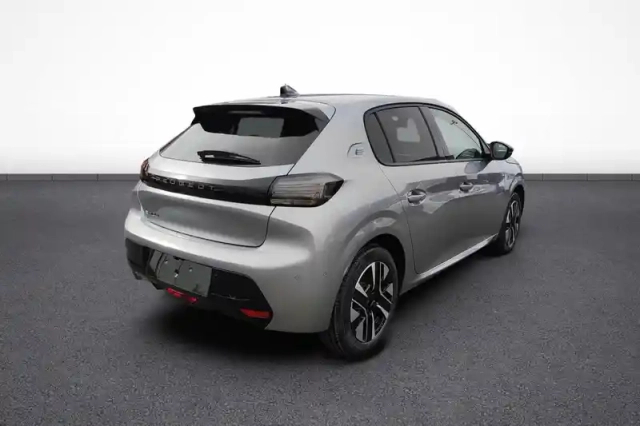 Peugeot 208 electrique 50 kwh 136ch — photo 6