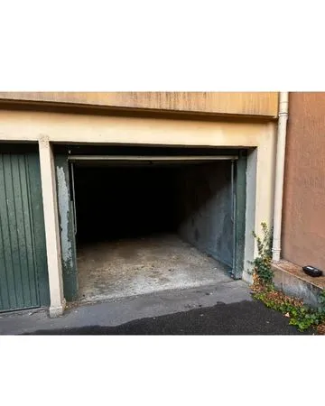 Parking fermé