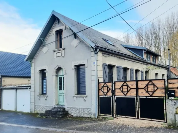 À VENDRE - LONGÈRE DE 182 m² AVEC GRAND TERRAIN À BERTRY (59980)