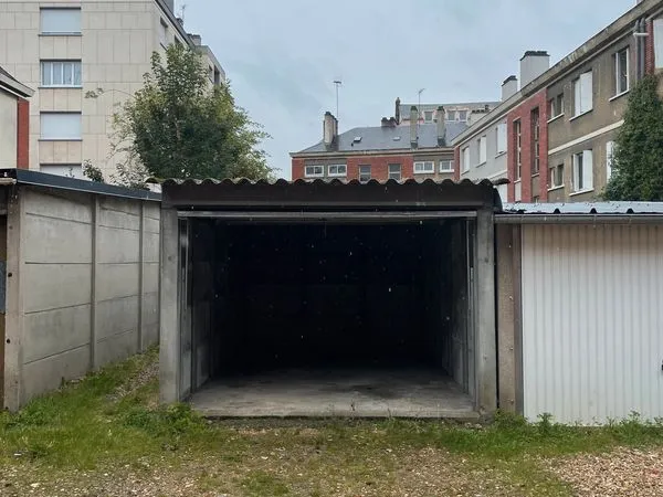 Location garage ou box ou garde meuble