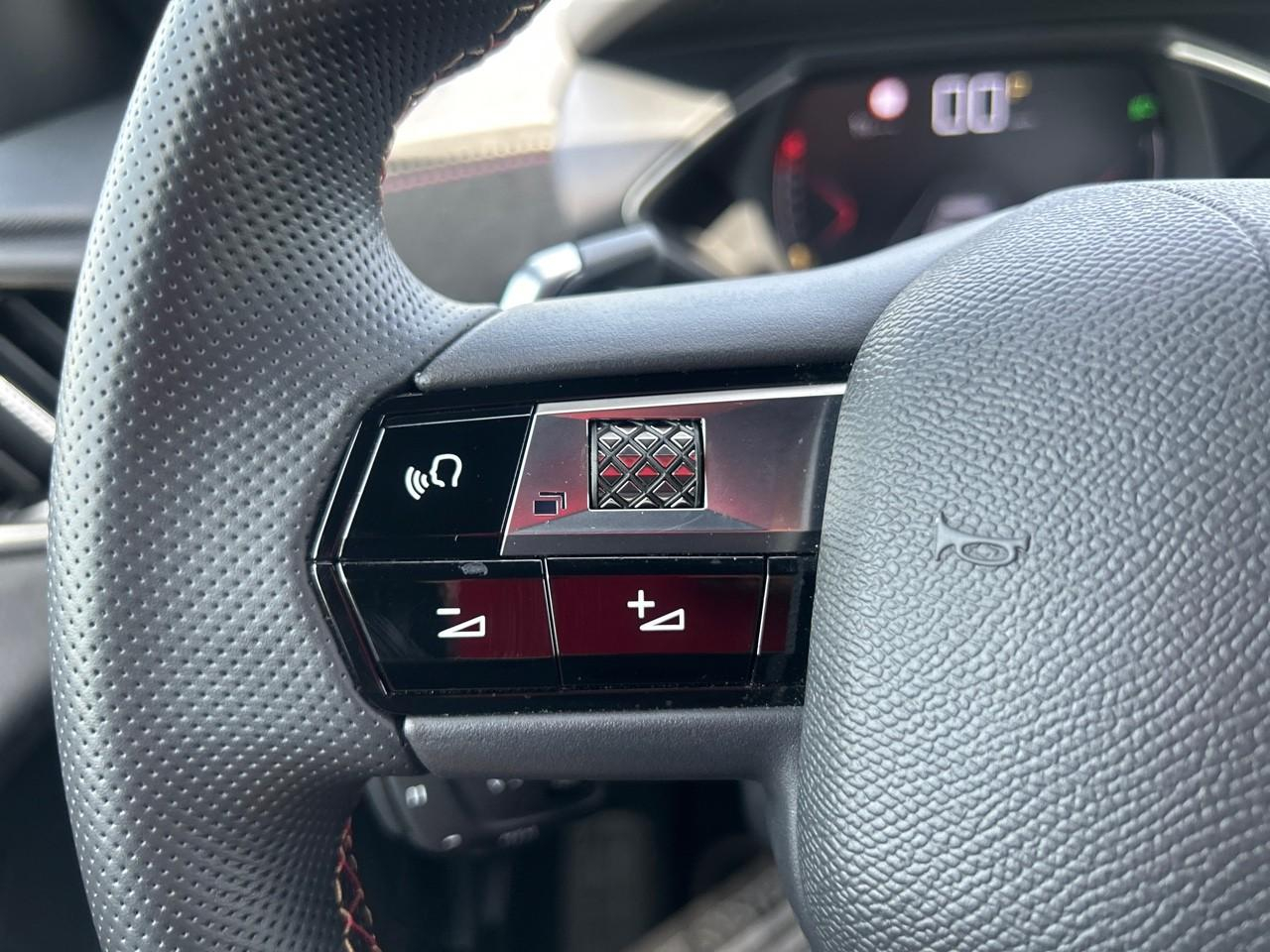 Ds Ds 3 crossback puretech 130ch performance line + automatique 135g — photo 14
