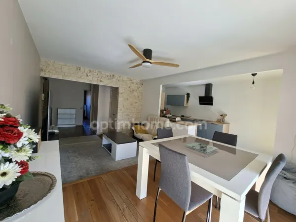 Appartement - 4 pièces - 3 chambres - 79 m² - Blacon - Garage et Cave