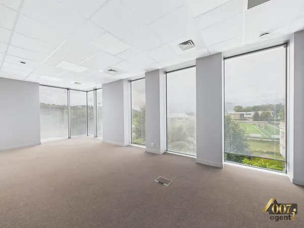 Bureau 89 m²
