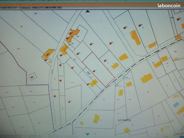 Terrain 2094 m2 dont 1600 m2 constructible