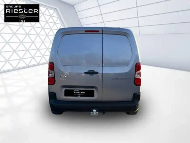 Toyota Proace city medium 1.5l 130 d-4d bva — photo 4