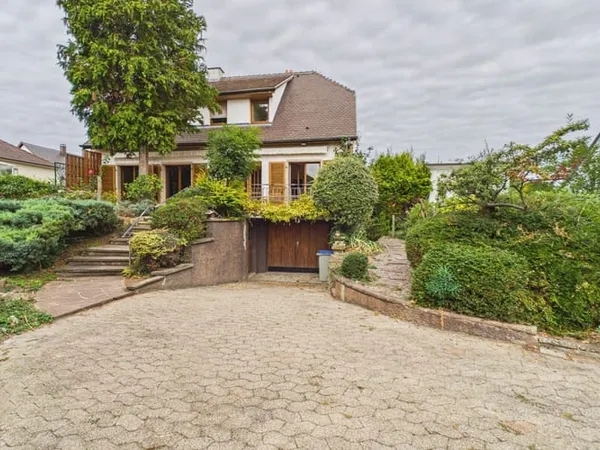 Maison 8 pièces 173 m²