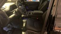Land-Rover Defender 110 2.0 P300e PHEV Black Edition — photo 12