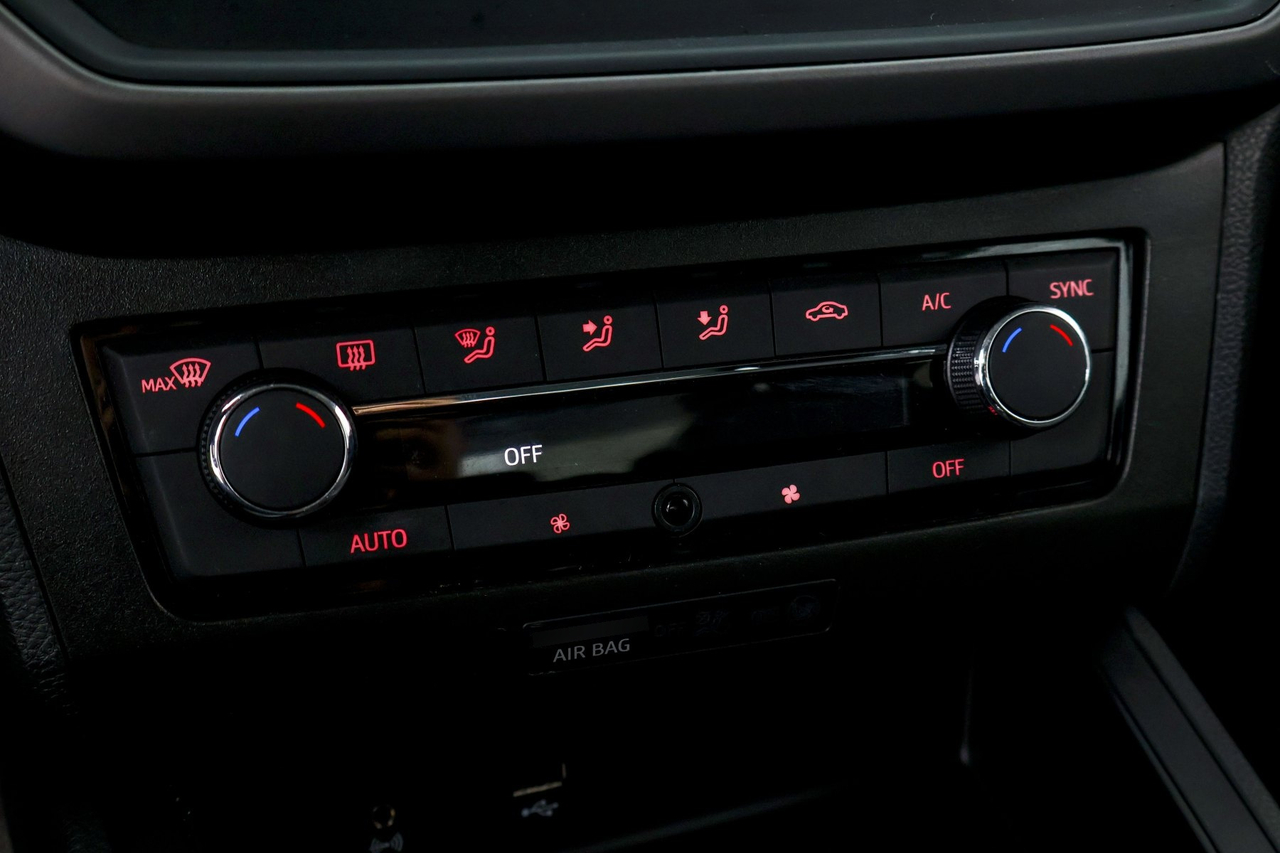 Seat Ibiza — photo 24