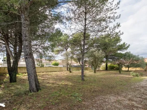 Terrain à bâtir de 0 pièces principales