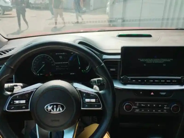 Kia Xceed 1.6 gdi 105ch + plug-in 60.5ch design dct6 my22 — photo 14