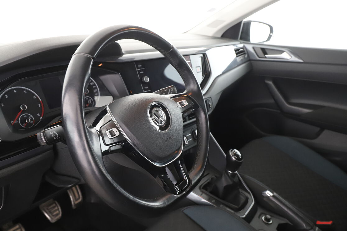 Volkswagen Polo 1.0 TSI IQ.Drive — photo 10