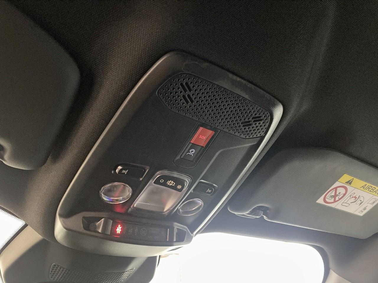 Peugeot 2008 hybrid 145 ch e-dcs6 allure — photo 19