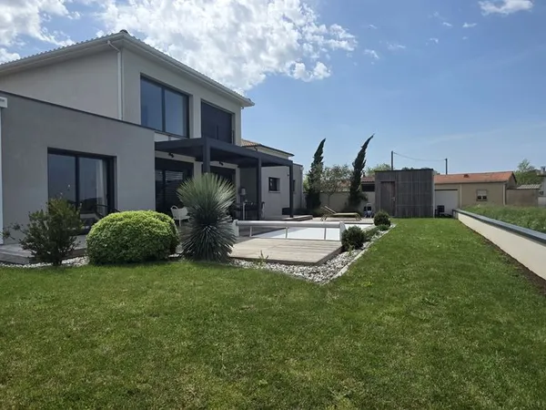 Maison 4 pièces 147 m²