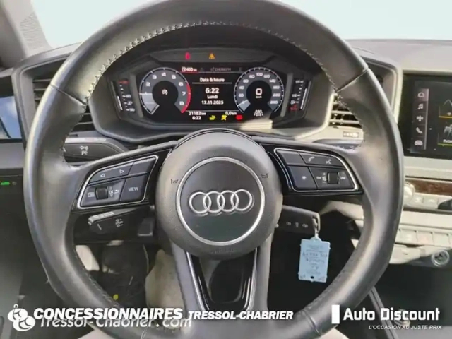 Audi A1 sportback 25 tfsi 95 ch bvm5 design — photo 12