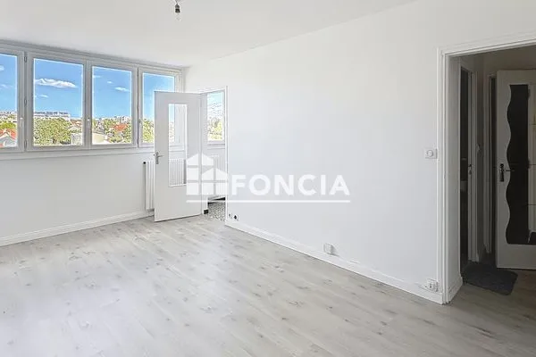 Studio 1 pièce 29 m²