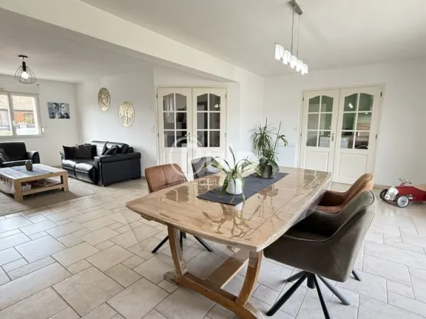 Semi plain-pied individuel à vendre à Beaumont