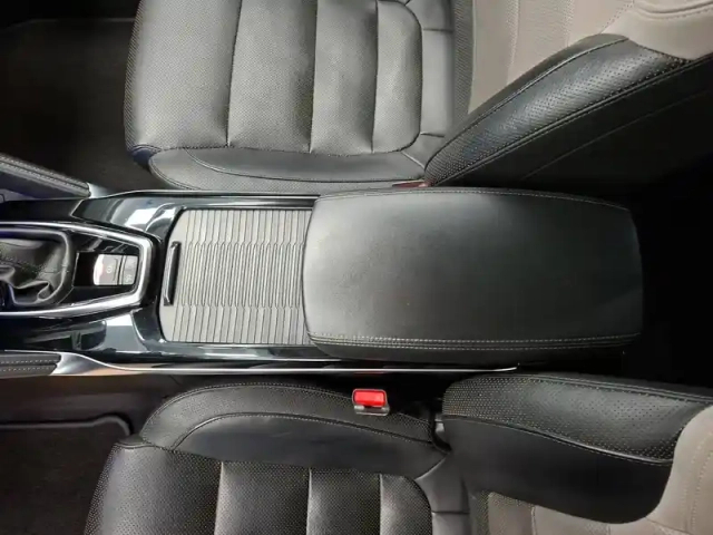 Renault Koleos dci 175 4x4 x-tronic — photo 22