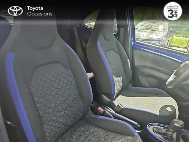 Toyota Aygo X 1.0 vvt-i 72ch design s-cvt my24 — photo 6
